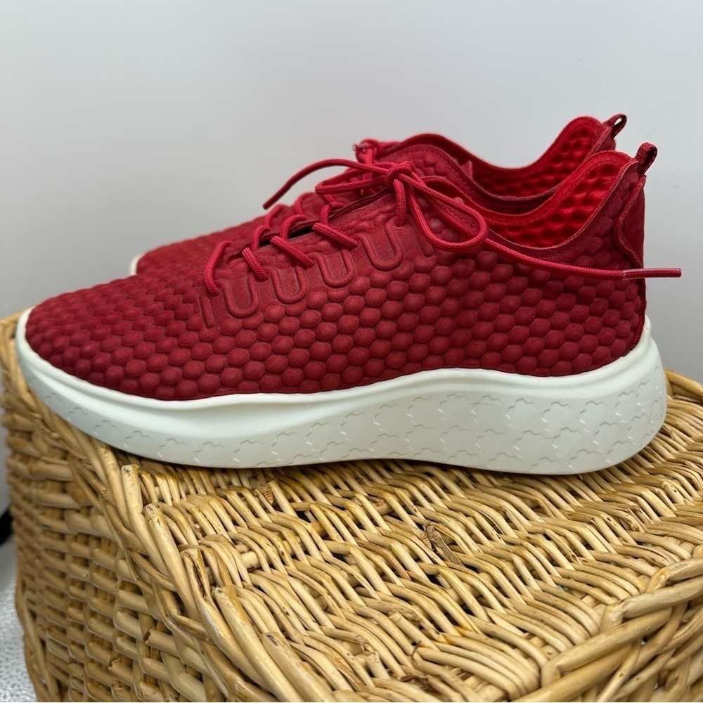 Red Textured Sneakers - Picture 3 of 7